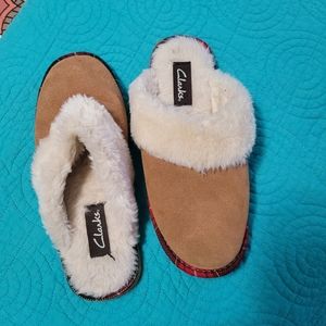Clark's slippers
